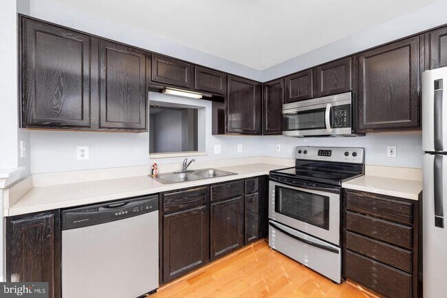 Building Photo - 10008 Grass Market Ct