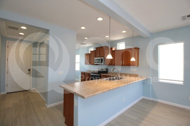 Building Photo - 38032 W Vera Cruz Dr