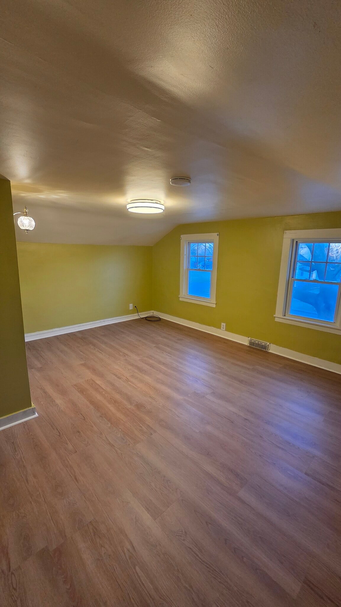 Building Photo - 120 N Harrison St