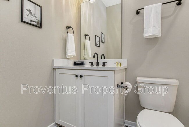 Building Photo - 1018 N D St