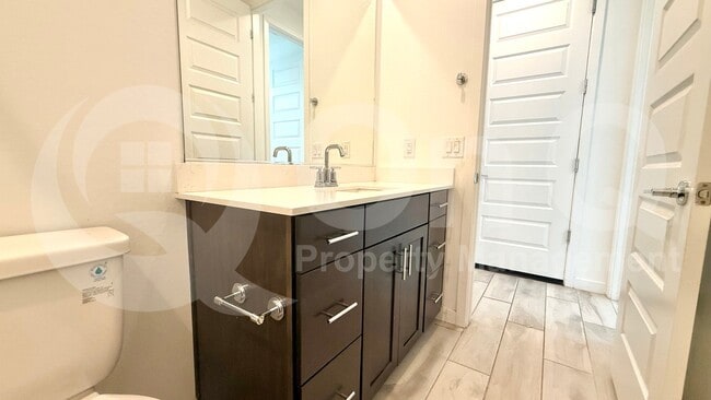 Building Photo - 5324 S 24th Ln