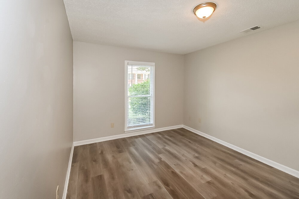 Building Photo - 9012 Brent Ln