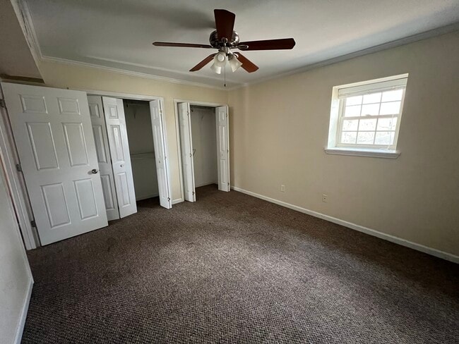 Building Photo - Walston Bridge Apartments