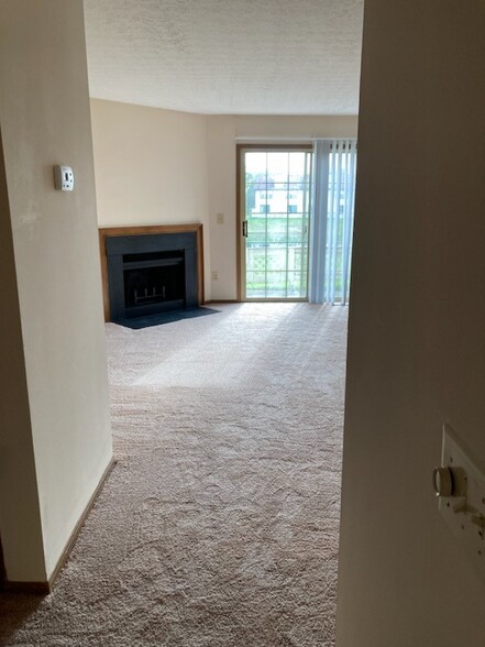 Building Photo - 6020 Godown Rd