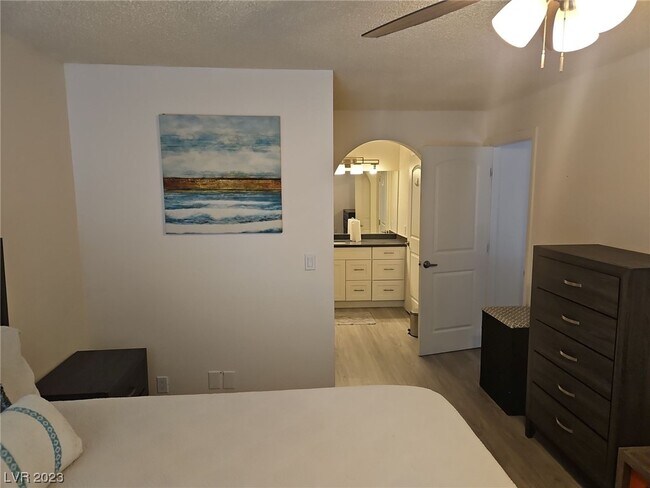 Building Photo - 2200 S Fort Apache Rd