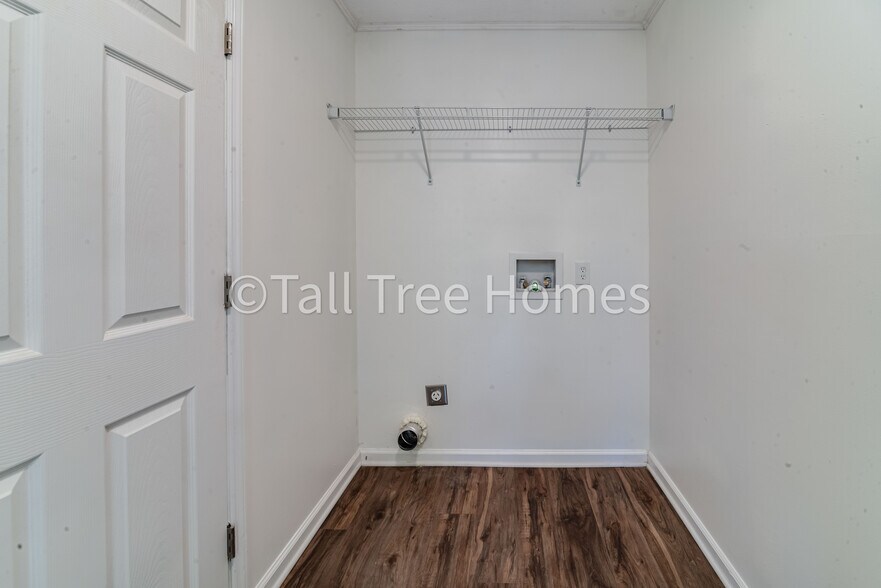 Laundry Hookups - 325 Camp Ground Rd