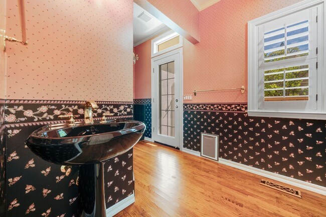 Building Photo - Luxury Custom Home in Folsom with Pool, 3-Car Garage & 4,300+ Sq Ft!