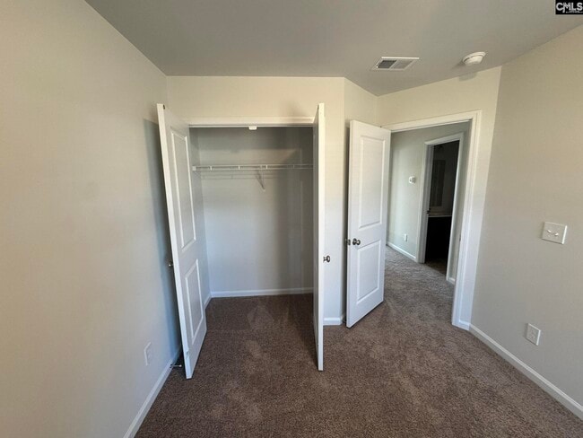 Building Photo - 811 Coburg Ln