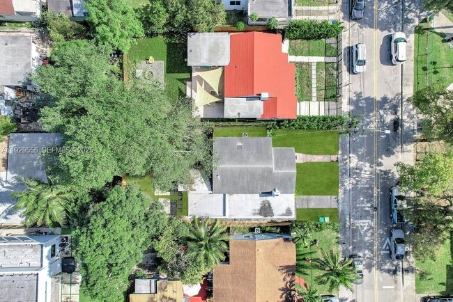 Building Photo - 47 NW 49th St