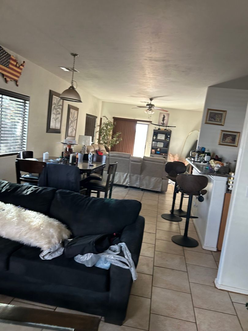 Building Photo - 3610 Cam Del Rancho