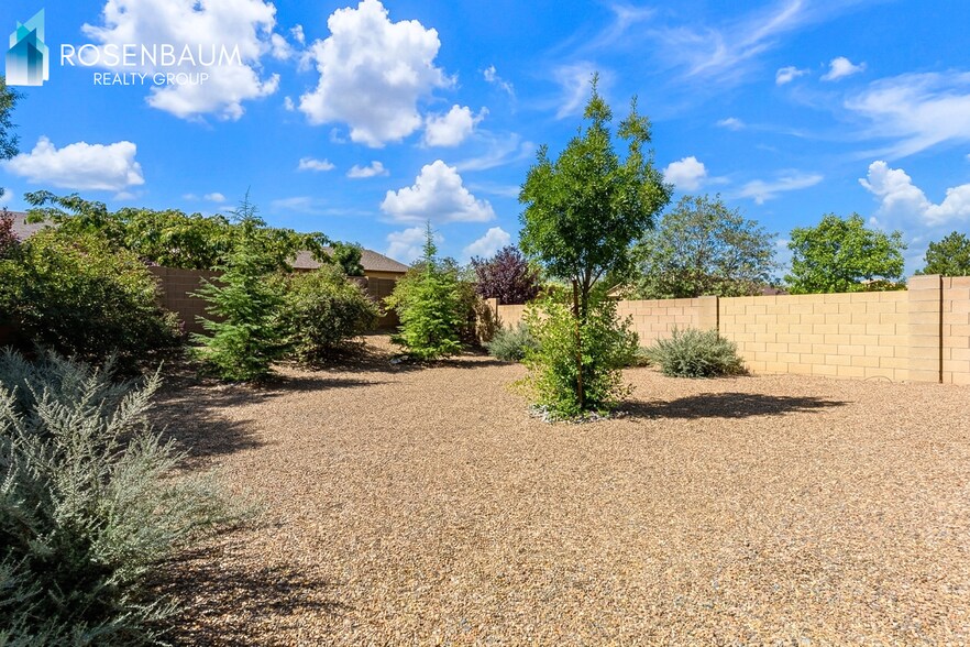 Building Photo - Beautiful 2-bedrooms, 2-baths home in the highly desirable Granville community of Prescott Valley!