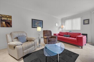 Building Photo - Meridian Luxury Condo in Resort Community ...