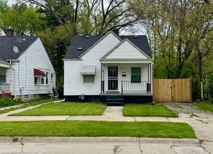 Building Photo - 12244 Woodmont Ave
