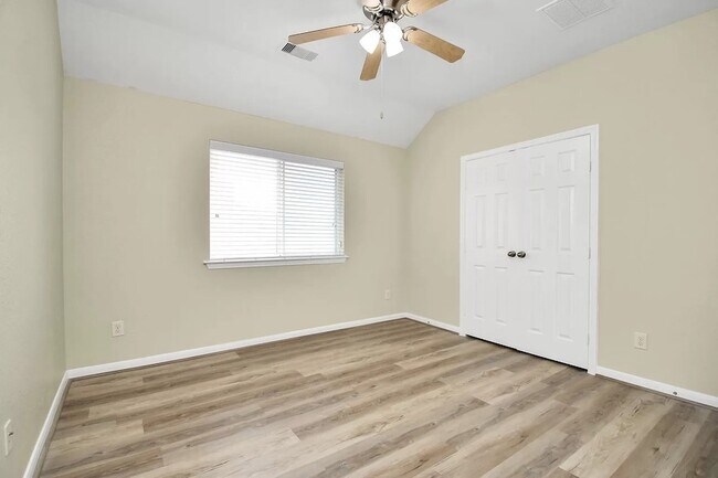 Building Photo - 6315 Bain Dr