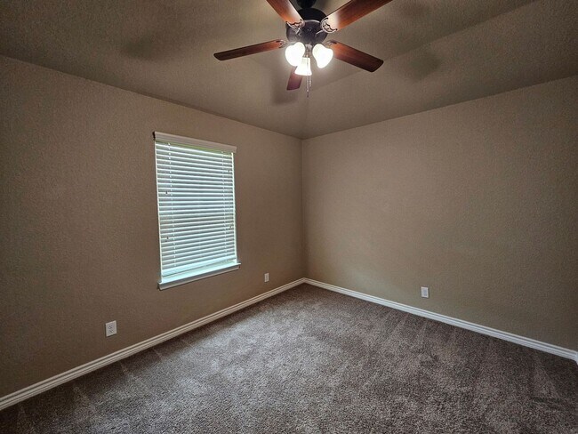 Building Photo - 6211 Newcastle Dr