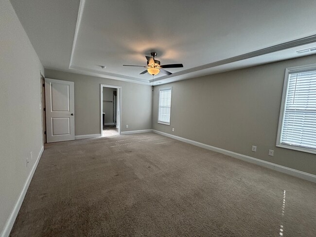 Building Photo - 28 Silk Oak Dr