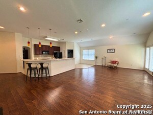 Building Photo - 56 Medici