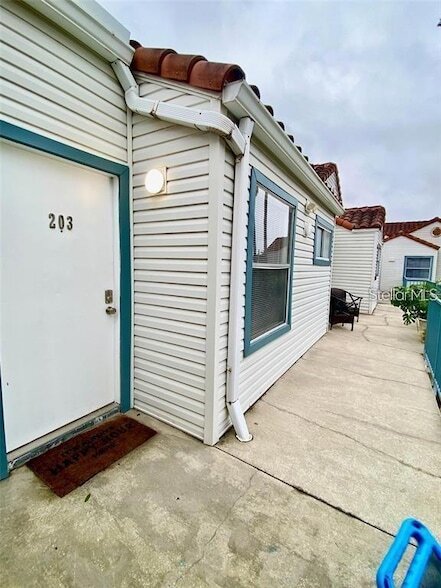 Building Photo - 2500 Woodgate Blvd