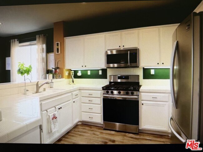 Building Photo - 12452 Sonoma Dr