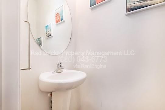 Building Photo - 6549 Revolutionary Trail