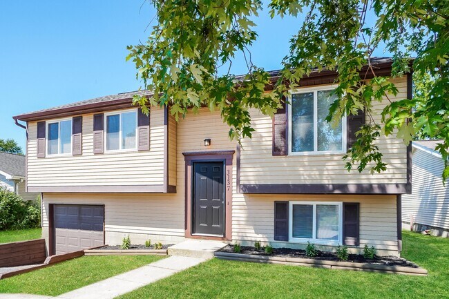 Building Photo - 3137 Dewbourne Dr
