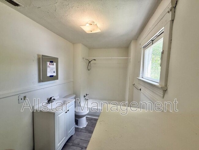 Building Photo - 3617 W 46th St