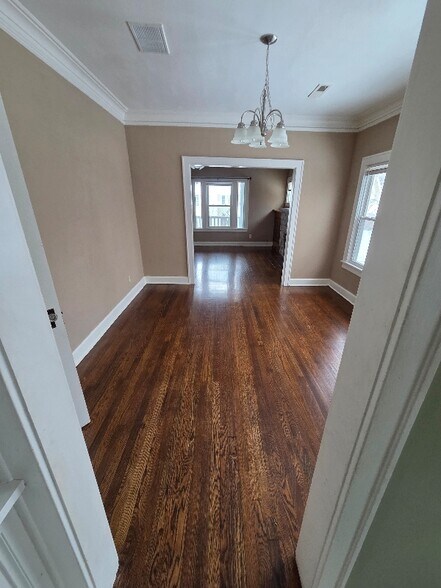 Building Photo - 5921 Harrison St