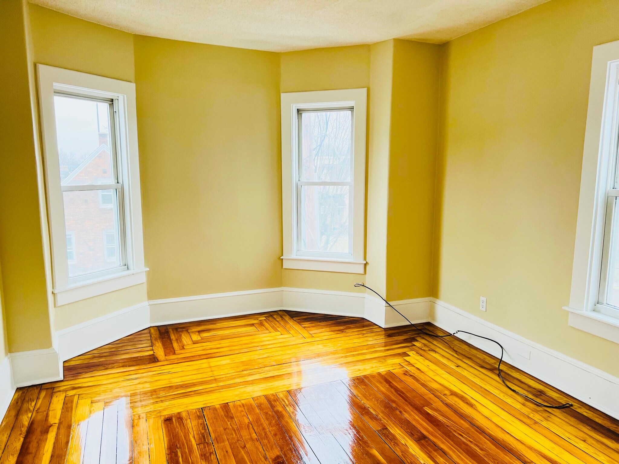 Building Photo - 16 Olivine St