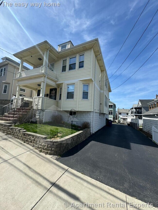 Building Photo - 14 Melville Rd