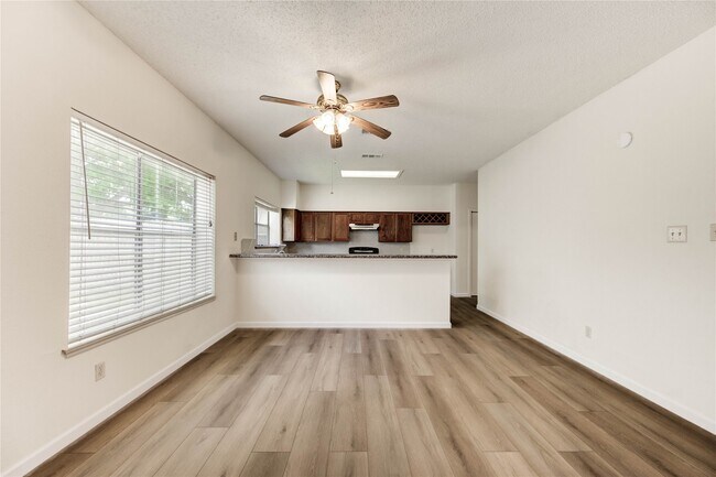Building Photo - 2338 Bent River Dr