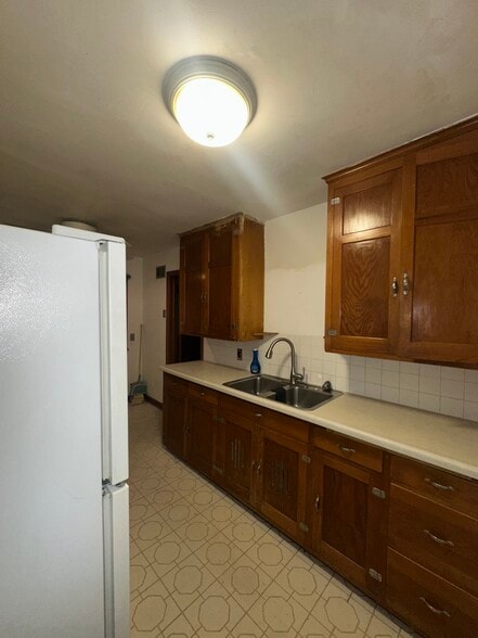 Building Photo - 4304 Cedar Ave S