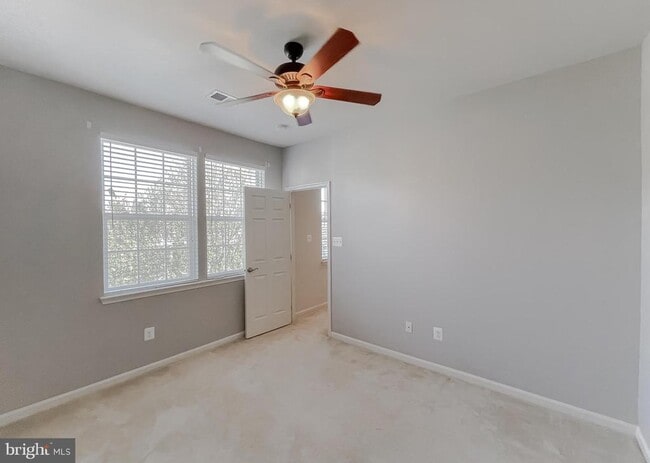 Building Photo - 44509 Gray Wolf St