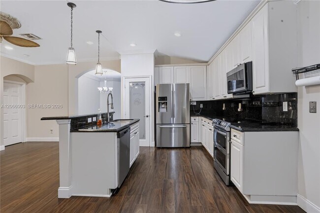 Building Photo - 4927 Lombard Pass Dr