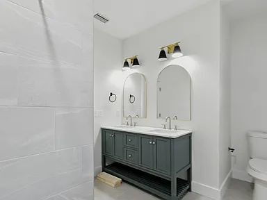 Building Photo - Fall Semester Move-In | Spacious 5BR Home in Ridgewood Park