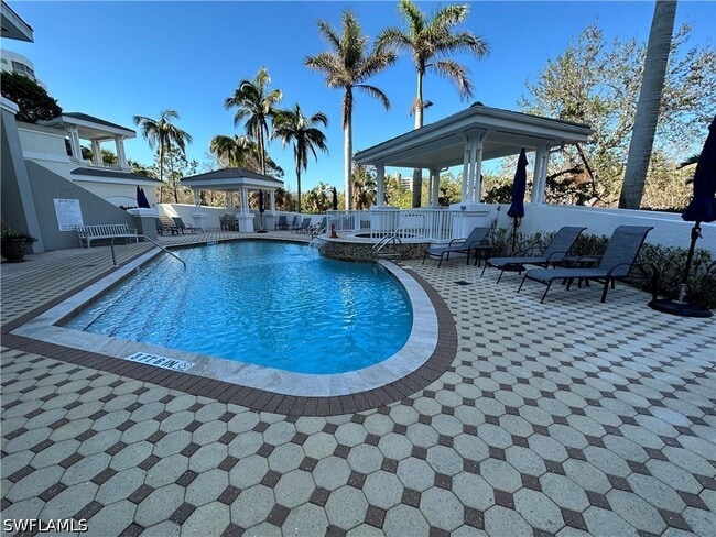 Building Photo - 325 Dunes Blvd