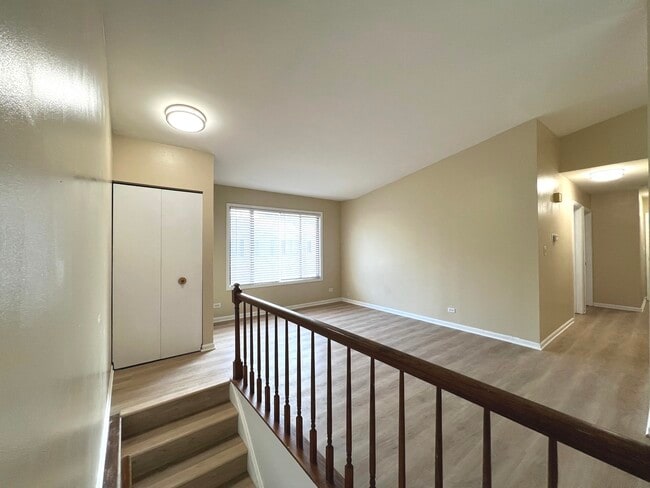Building Photo - 341 Jefferson Ct