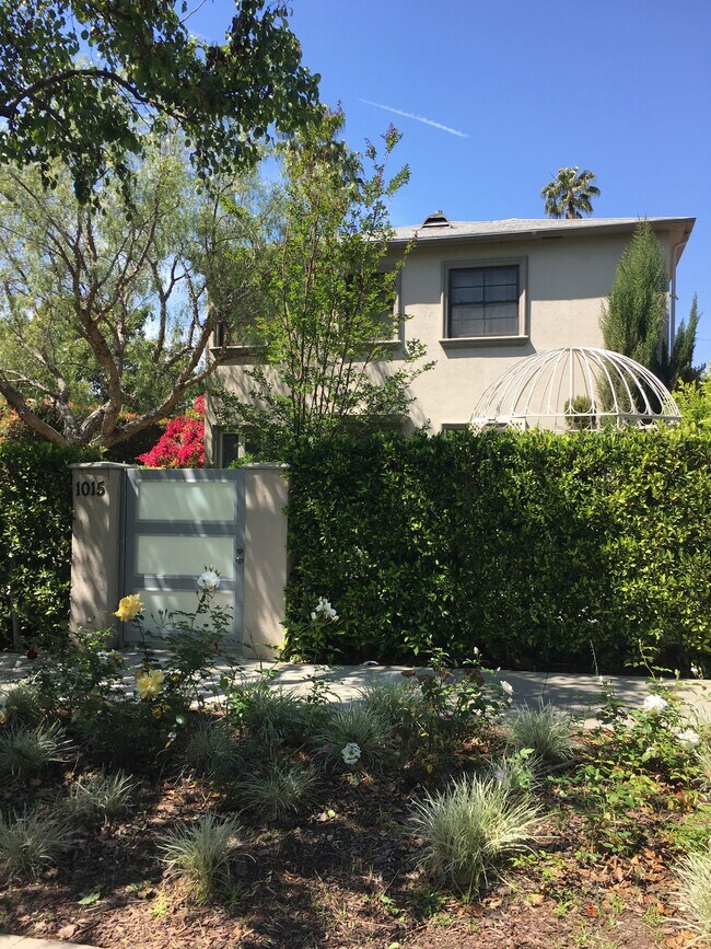 Building Photo - 1013 N La Jolla Ave