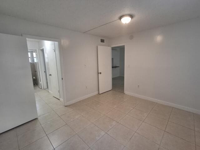 Building Photo - 6507 Winfield Blvd