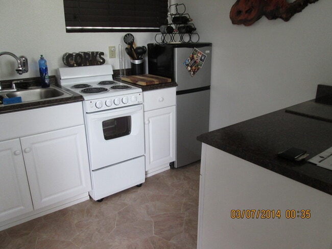 Building Photo - Charming Studio Downtown SLO