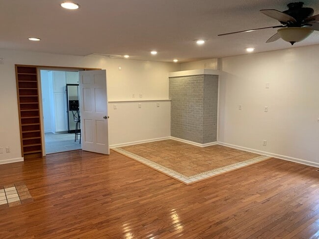 Building Photo - MUST SEE BEFORE PUTTING IN APPLICATION