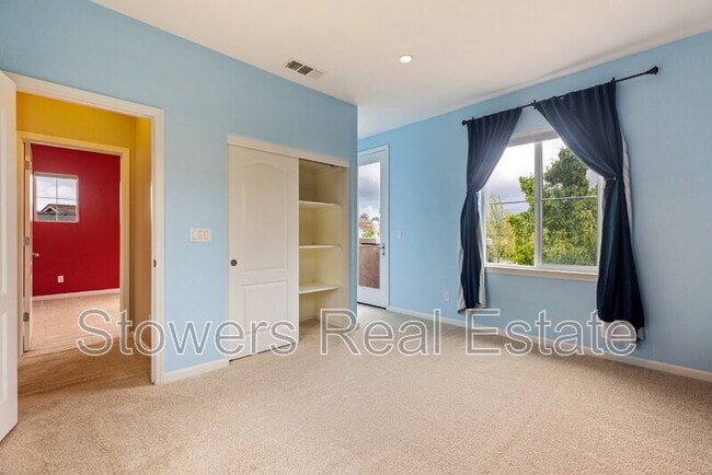 Building Photo - 2512 Piccadilly Cir