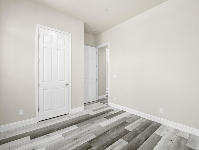 Building Photo - Beautifully Updated 4 Bedroom, 2.5 Bath in North Fresno