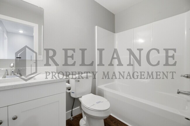 Building Photo - 4515 E 45th St N