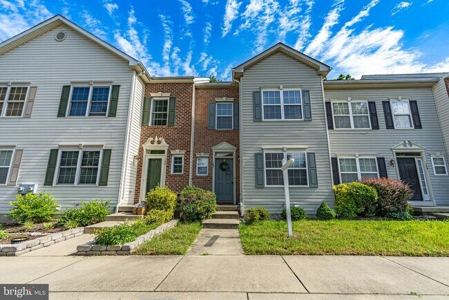 Building Photo - 153 Winslow Pl