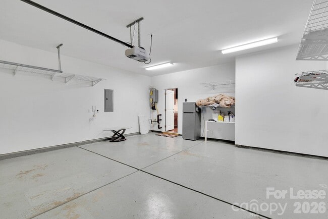 Building Photo - 11715 Clems Branch Dr