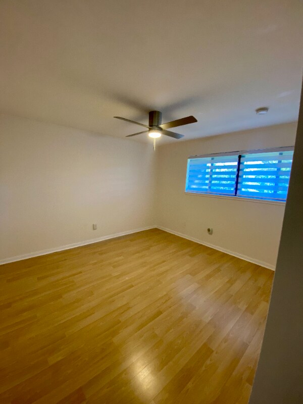 Building Photo - 710 N Village Dr