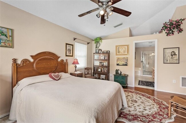 Building Photo - 4527 Hamlets Grv Dr