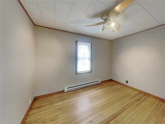 Building Photo - 7330 N Irving Ave