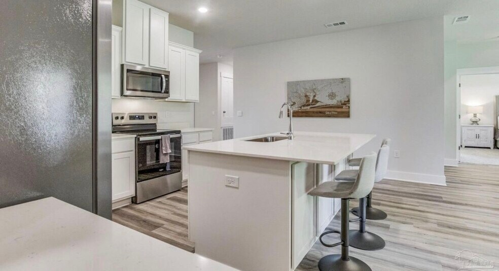 Building Photo - 5832 Sargassum Ln