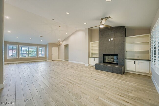 Building Photo - 9045 Firebird Dr